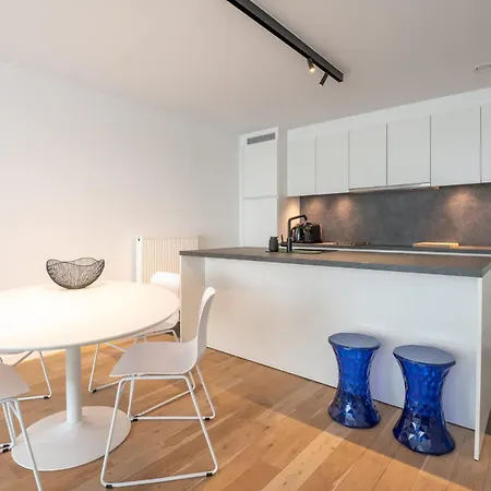New Close To The With Garage * Ostend